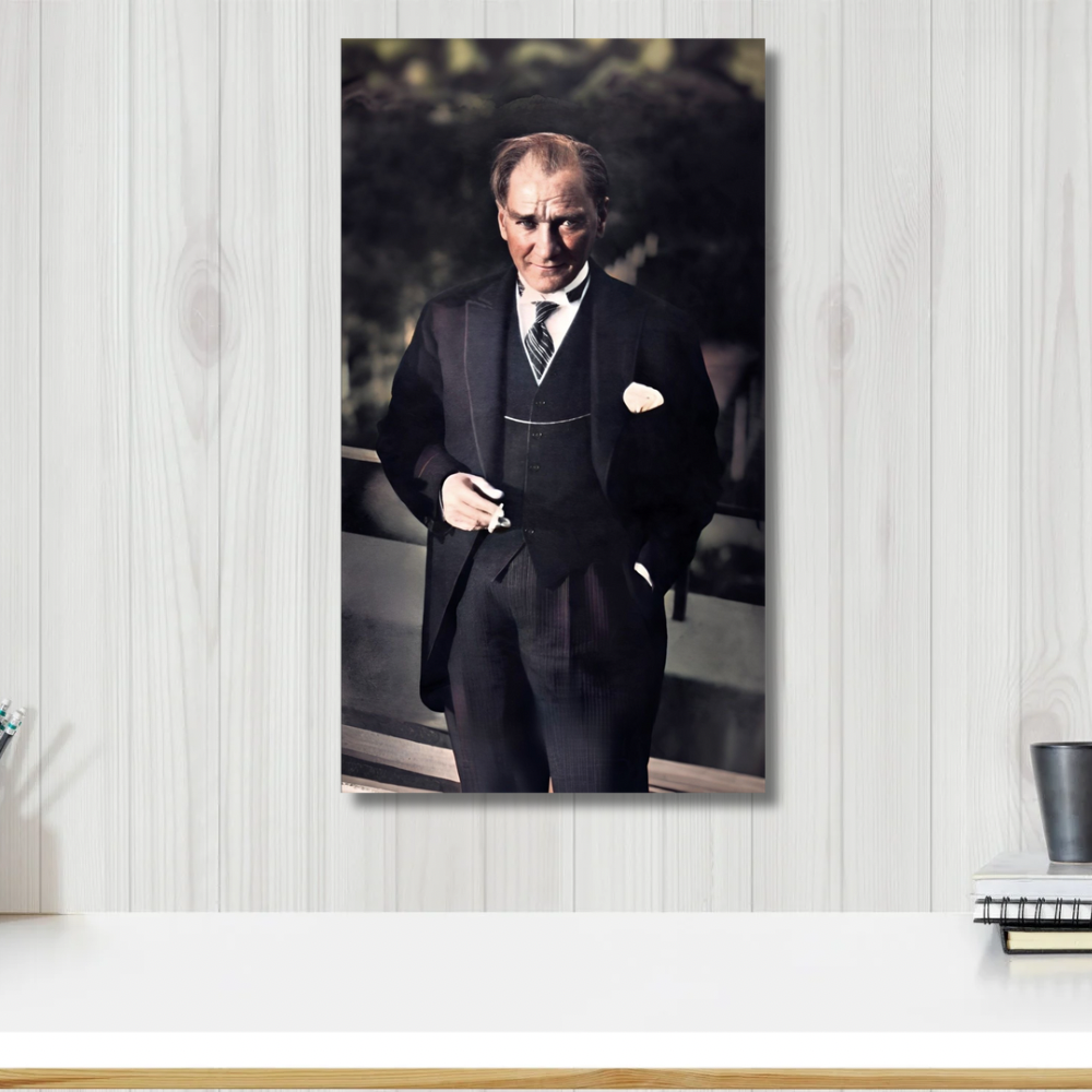 Kanvas Tablo Dijital Bask Elinde Sigarayla Renkli Atatürk Tablo Salon Duvar Tablosu